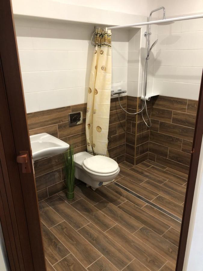 Pontyhalasz Vendeghaz Tiszabábolna Exteriér fotografie